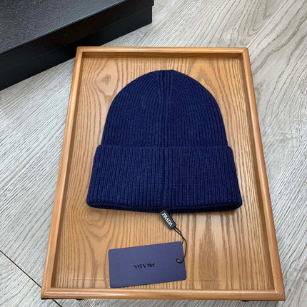BEANIE HAT IN NAVY BLUE WOOL 431359