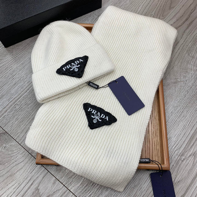 SET SCARF AND HAT IN WHITE WOOL AND RABBIT FUR 386079