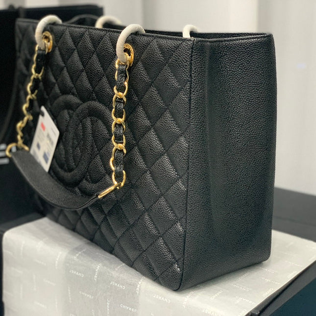 CHANEL 25S MEDALLION TOTE 33 CM IN BLACK CAVIAR WITH GOLD HARDWARE