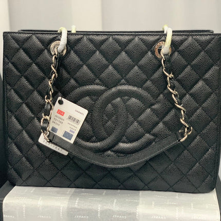CHANEL 25S MEDALLION TOTE 33 CM IN BLACK CAVIAR WITH SILVER HARDWARE