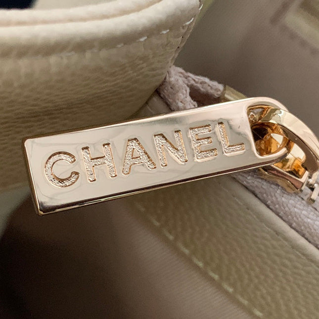 CHANEL 25S MEDALLION TOTE 33 CM IN BEIGE CAVIAR WITH GOLD HARDWARE