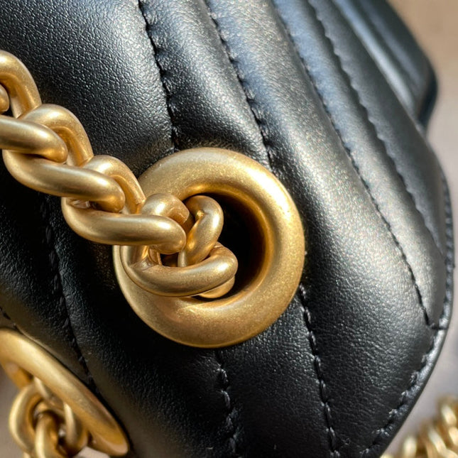GG MARMONT MATELASSÉ LARGE 26 BAG BLACK CALFSKIN