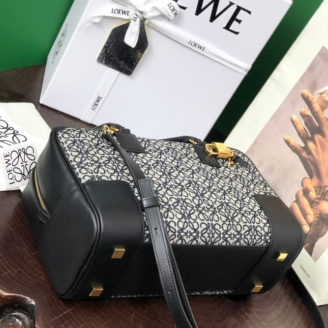 LOE AMAZONA 28 BAG IN BLACK CALFSKIN AND BEIGE MONOGRAM FABRIC