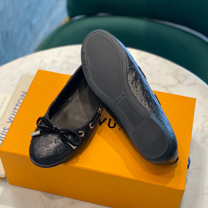 LV WOMEN'S BALLET FLAT IN BLACK EMBOSSED CALFSKIN WITH BOW