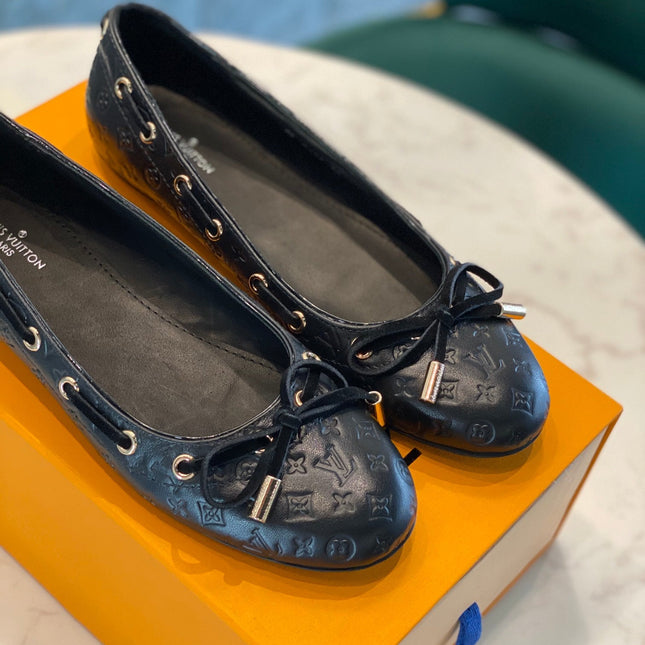 LV WOMEN'S BALLET FLAT IN BLACK EMBOSSED CALFSKIN WITH BOW