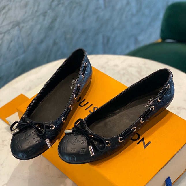 LV WOMEN'S BALLET FLAT IN BLACK EMBOSSED CALFSKIN WITH BOW