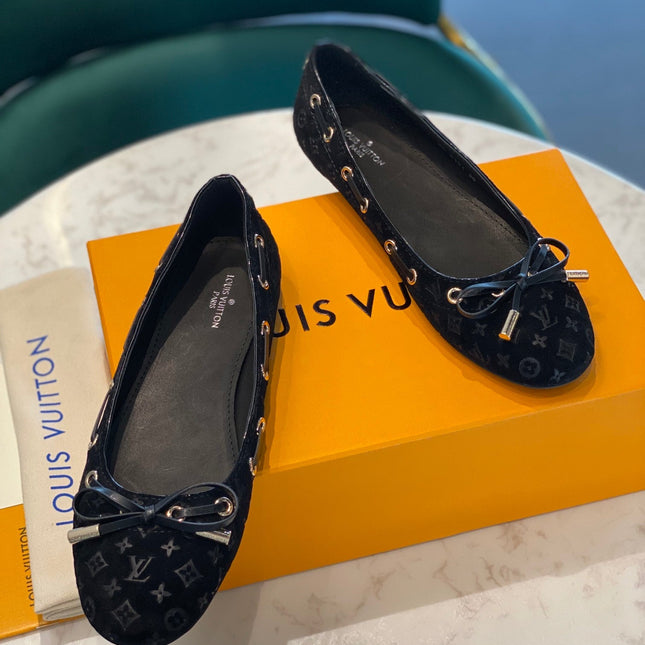 LV WOMEN'S BALLET FLAT IN BLACK MONOGRAM SUEDE WITH BOW