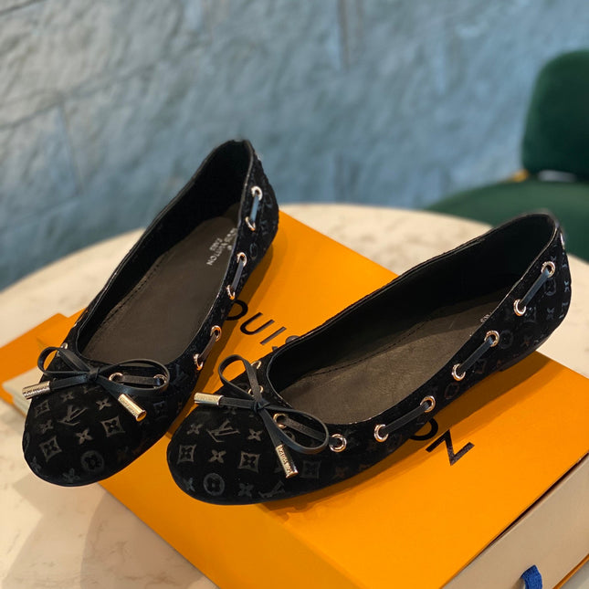 LV WOMEN'S BALLET FLAT IN BLACK MONOGRAM SUEDE WITH BOW