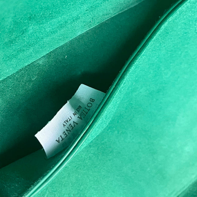 ARCO TOTE 36 IN KAITOKE GREEN CALFSKIN