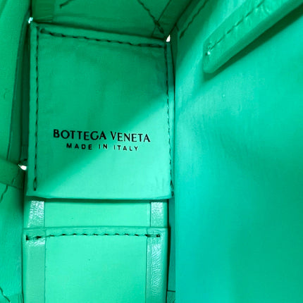 SMALL CASSETTE 23 IN LIGHT GREEN CALFSKIN