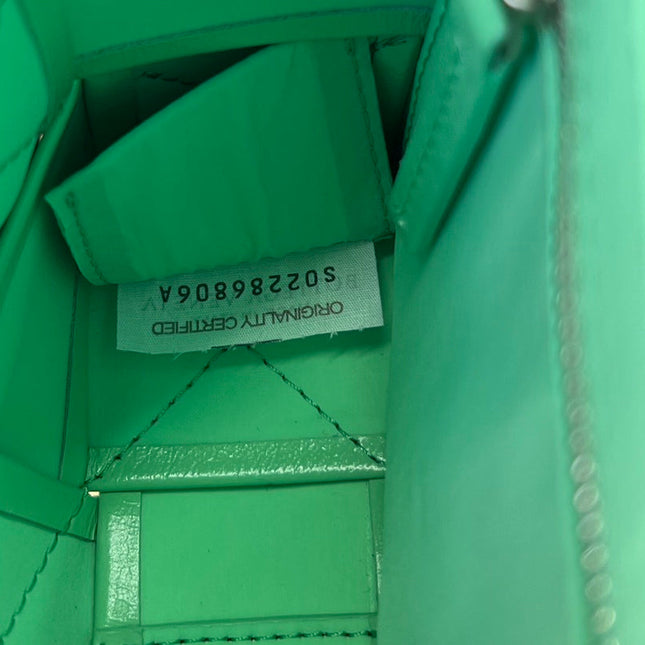 SMALL CASSETTE 23 IN LIGHT GREEN CALFSKIN
