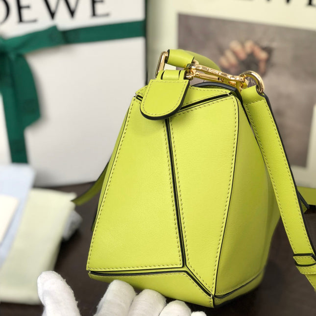 SMALL PUZZLE 24 BAG IN CLASSIC MEADOW GREEN CALFSKIN