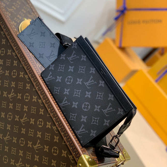 ANPHA WEARABLE WALLET 18 IN BLACK MONOGRAM ECLIPSE REVERSE CALFSKIN