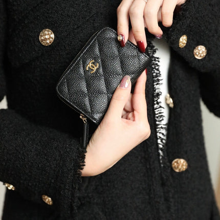 CC ZIPPED COIN BASIC PURSE 11 BLACK CALFSKIN WITH GOLD ICON