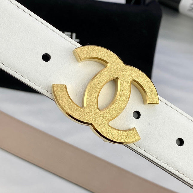 DOUBLE C BELT 30MM IN WHITE CALFSKIN METAL BUCKLE