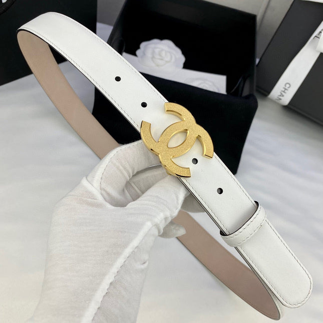 DOUBLE C BELT 30MM IN WHITE CALFSKIN METAL BUCKLE
