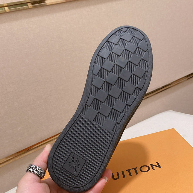 LV TRAINER IN BLACK MIX DARK BROWN CALFSKIN