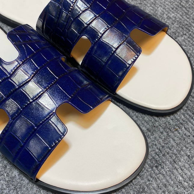 HM IZMIR CROCODILE MOTIF SANDAL NAVY AND WHITE CALFSKIN