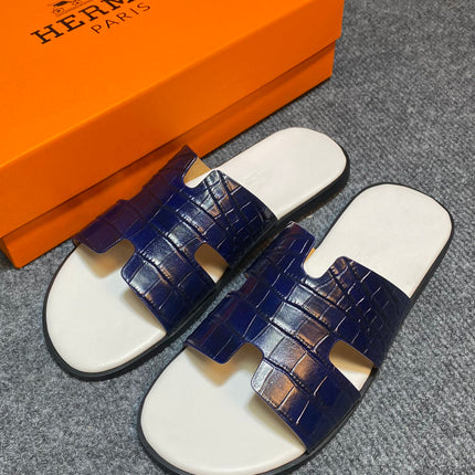 HM IZMIR CROCODILE MOTIF SANDAL NAVY AND WHITE CALFSKIN