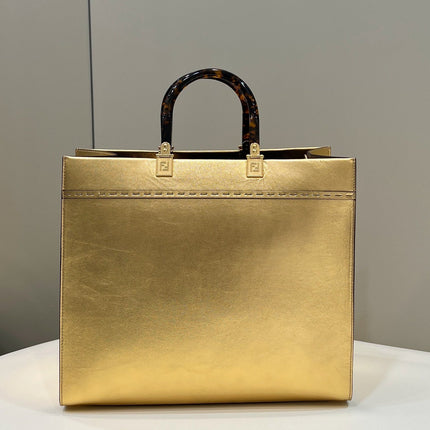 SHINE LARGE 35 TOTE IN GOLDEN CALFSKIN