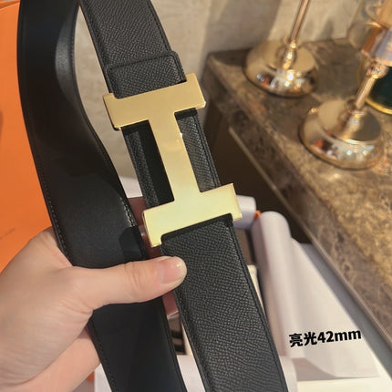 HM CONSTANCE BELT BUCKLE & REVERSIBLE BLACK LEATHER STRAP 42MM GOLD HARDWARE