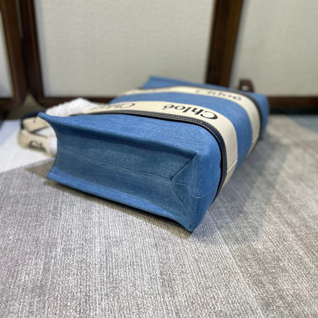 MEDIUM STRAP WOODY TOTE BAG 37 IN BLUE DENIM CANVAS DARK BLUE CALFSKIN
