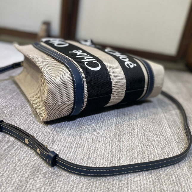 SMALL STRAP WOODY TOTE BAG 26.5 IN BEIGE LINEN CANVAS BLACK WEBBING DARK BLUE CALFSKIN