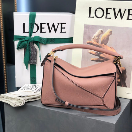 SMALL PUZZLE 24 BAG IN CLASSIC LIGHT PINK CALFSKIN