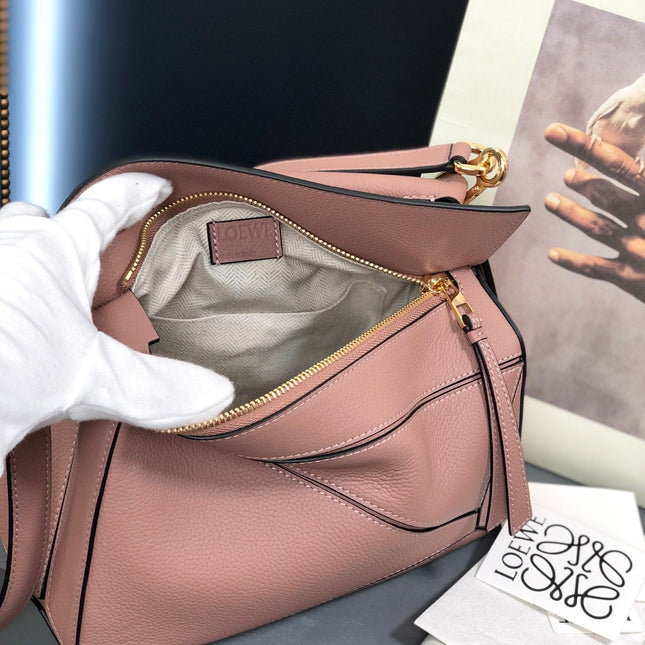 SMALL PUZZLE 24 BAG IN CLASSIC LIGHT PINK CALFSKIN