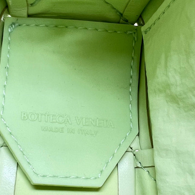 SMALL CASSETTE 23 IN PINE GLADE CALFSKIN