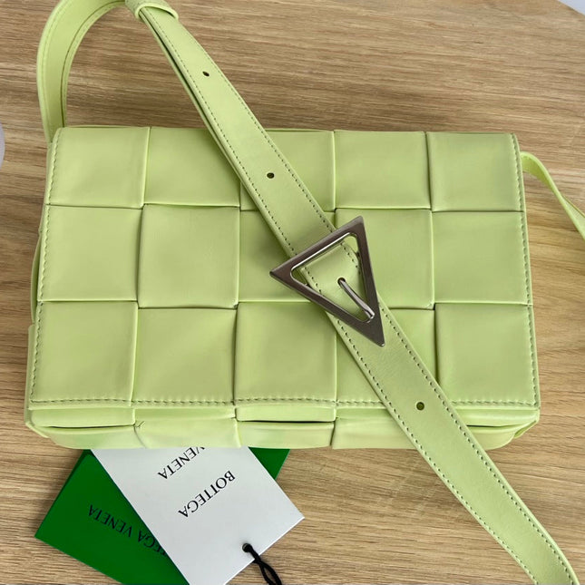 SMALL CASSETTE 23 IN PINE GLADE CALFSKIN