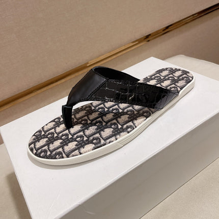 CD ALIAS THONG CROCODILE MOTIF BLACK AND BEIGE CALFSKIN