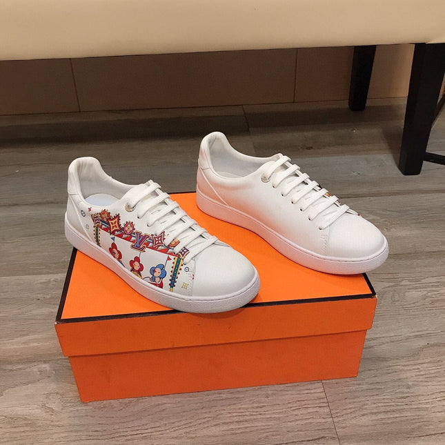 LV TRAINER WHITE CALFSKIN WITH COLORFUL PATTERN