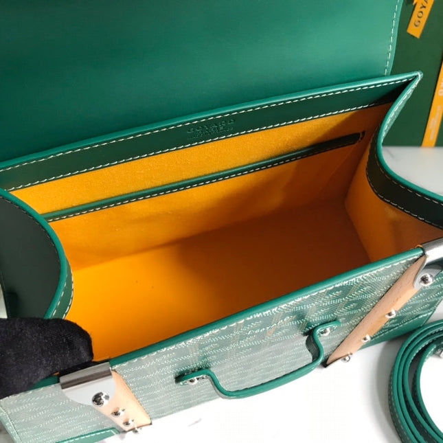 SAÏGON PM BAG 28 IN GREEN GOYARDINE CANVAS AND CALFSKIN