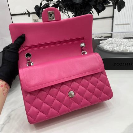 CC 25 CLASSIC SMALL DOUBLE FLAP BAG IN BRIGHT PINK CALFSKIN WITH STRAP
