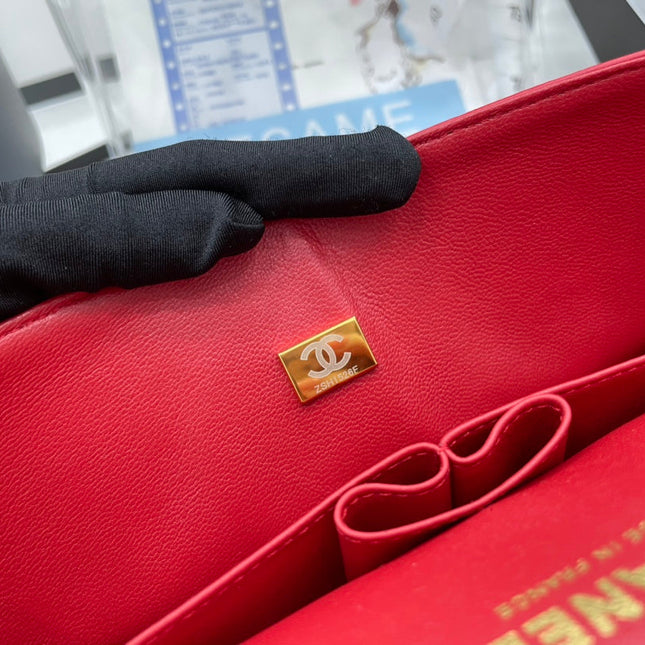 CC 25 CLASSIC SMALL DOUBLE FLAP BAG IN CHERRY RED CALFSKIN WITH STRAP