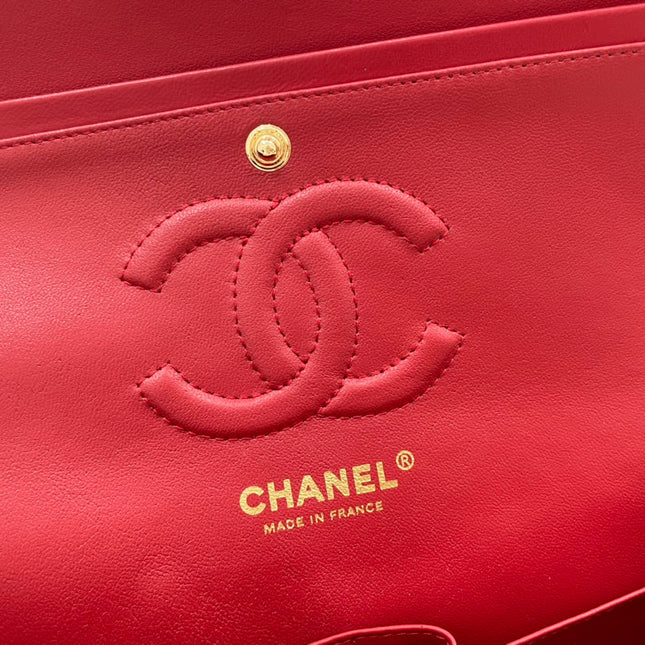 CC 25 CLASSIC SMALL DOUBLE FLAP BAG IN CHERRY RED CALFSKIN WITH STRAP