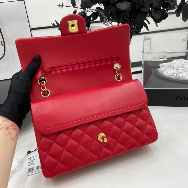 CC 25 CLASSIC SMALL DOUBLE FLAP BAG IN CHERRY RED CALFSKIN WITH STRAP