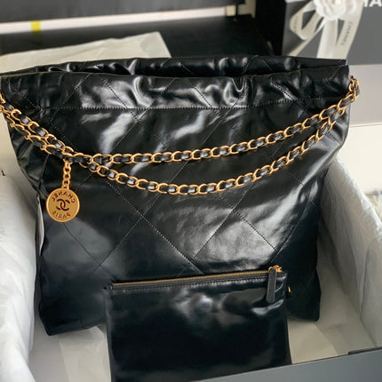 CC LARGE 42 BAG IN BLACK CALFSKIN GOLD HARDWARE