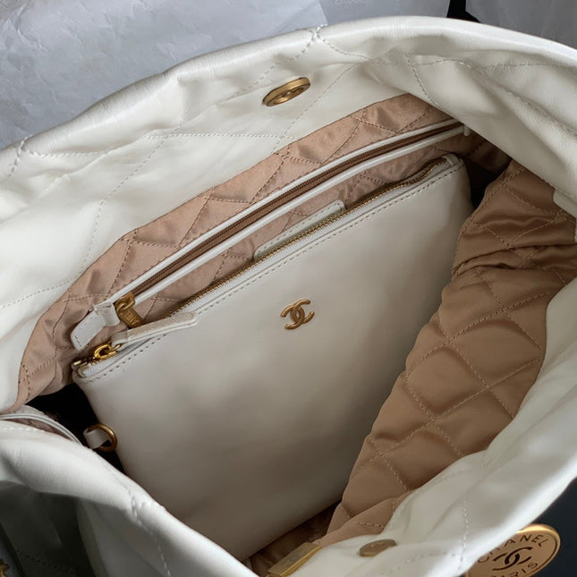 CC LARGE 42 HANDBAG IN WHITE SHINY CALFSKIN GOLD HARDWARE