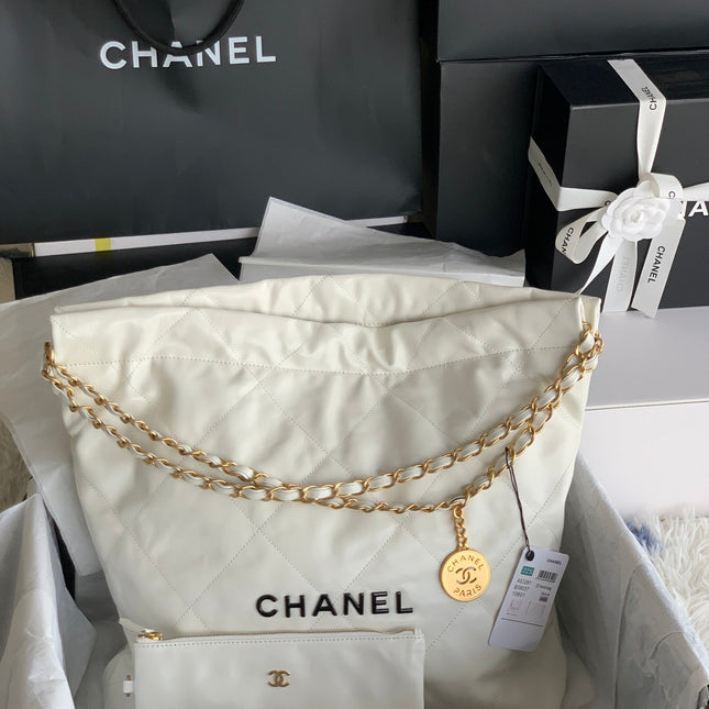 CC LARGE 42 HANDBAG IN WHITE SHINY CALFSKIN GOLD HARDWARE