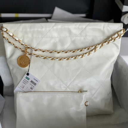 CC MEDIUM 37 HANDBAG IN WHITE SHINY CALFSKIN GOLD HARDWARE