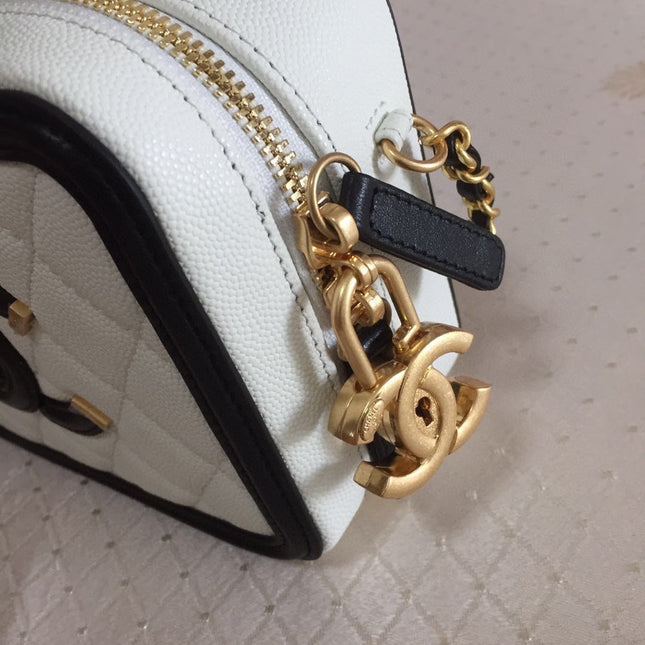 CC MINI 17 VANITY CASE IN BLACK MIX WHITE CALFSKIN GOLD HARDWARE