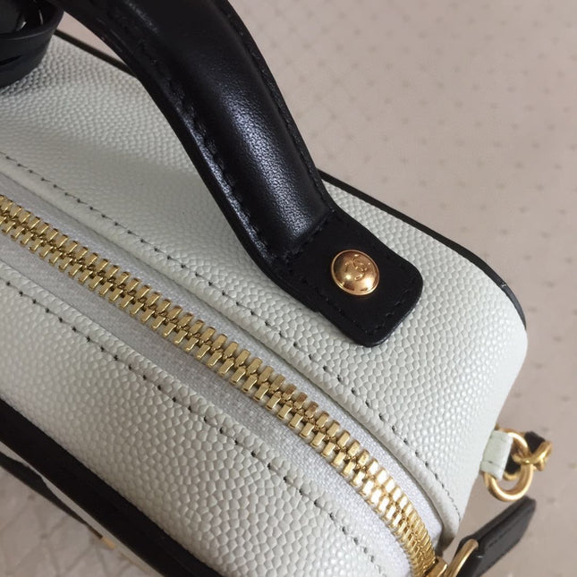 CC MINI 17 VANITY CASE IN BLACK MIX WHITE CALFSKIN GOLD HARDWARE