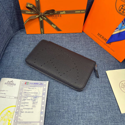 HM SILK'IN HOLED WALLET 19 BLACK GRAINED CALFSKIN