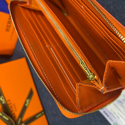 HM SILK'IN HOLED WALLET 19 ORANGE CALFSKIN