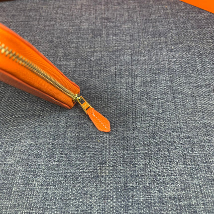 HM SILK'IN HOLED WALLET 19 ORANGE CALFSKIN