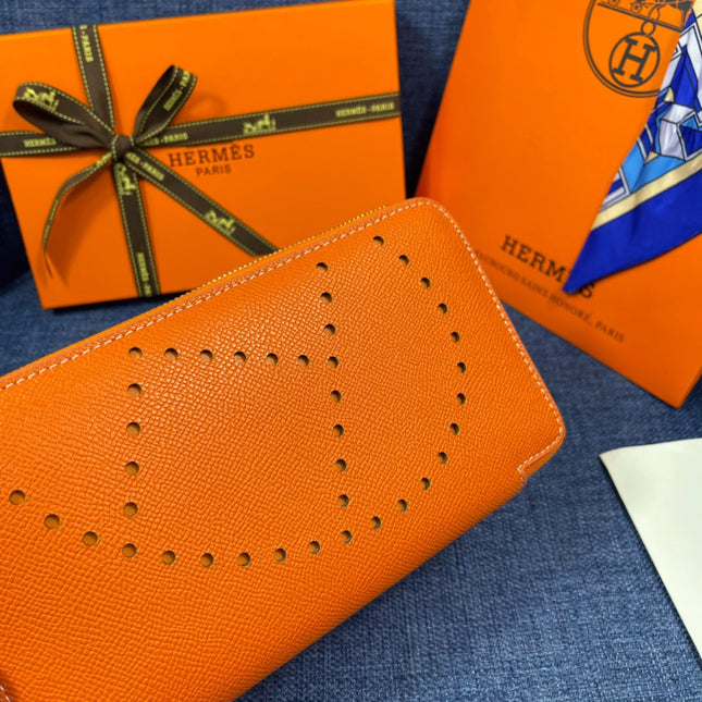 HM SILK'IN HOLED WALLET 19 ORANGE CALFSKIN
