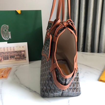 CHIEN GRIS BAG 33 IN BLACK GOYARDINE CANVAS AND TAN CALFSKIN TRIM