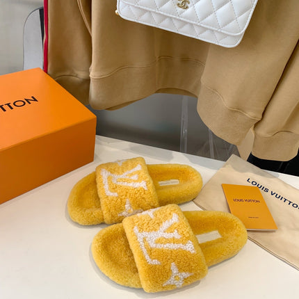 LV WOMEN'S PASEO FLAT SLIPPER IN YELLOW FLEECE WITH WHITE LOGO